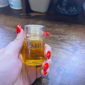 Olaplex No.7 Bonding Oil - Golden Hair Heat Protectant